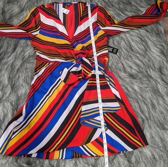 ❤️SOLD❤️NWT Express striped multicolor dress - Picture 8 of 8